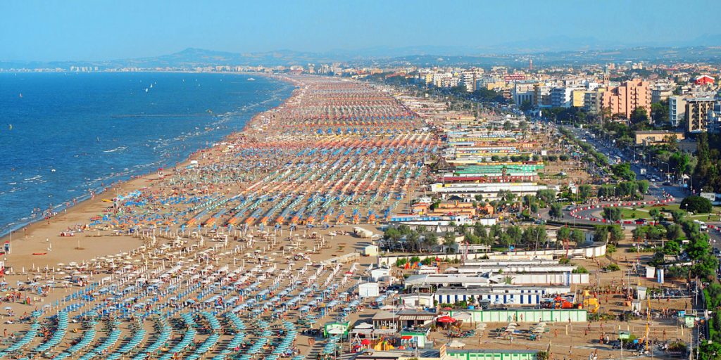 01AP6EMB Italy, Emilia Romagna, Rimini,beach