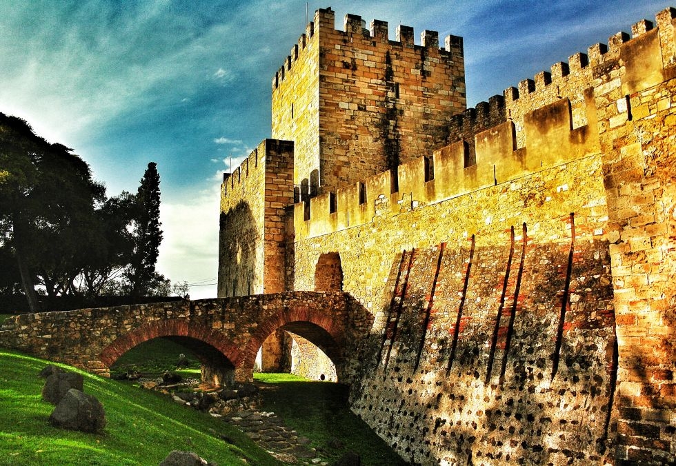 castello-di-sao-jorge-a-lisbona_