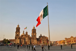 El Zócalo a Città del Messico_resized
